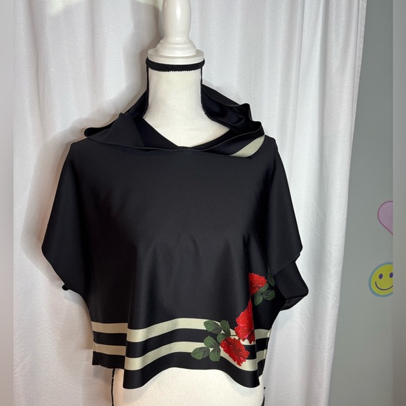 ultracor Tops - UltraCor Black hooded crop top Size Medium Roses stripes Ultra Cor